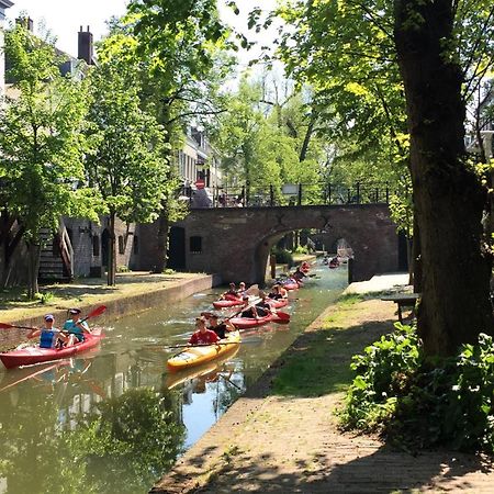 Large Historical Apartment & Canal Terrace Utrecht Bagian luar foto